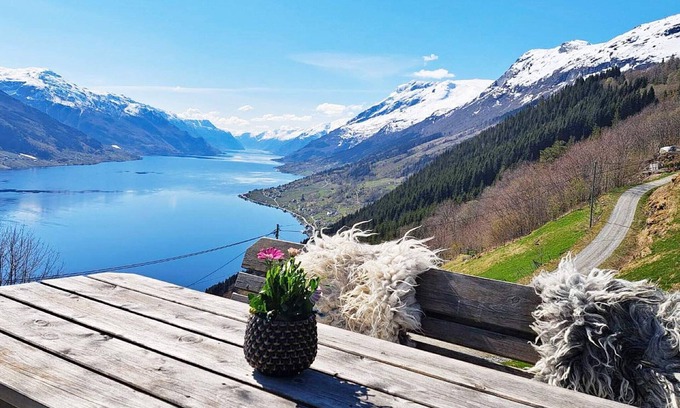 Vallavik House | 6 person holiday home in Grimo