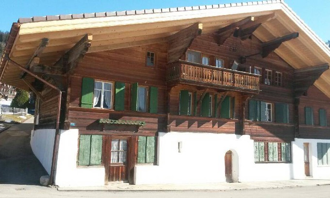 Zweisimmen Apartment | 60 m² Apartment ∙ 1 bedroom ∙ 3 guests