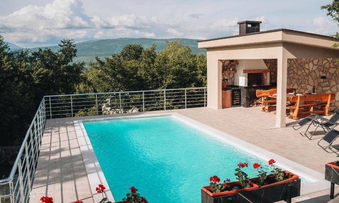 Trn Villa | 60 m² Villa ∙ 3 bedrooms ∙ 8 guests
