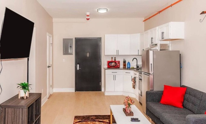 Albany Apartment | 610E) Very Comfortable Studio Downtown