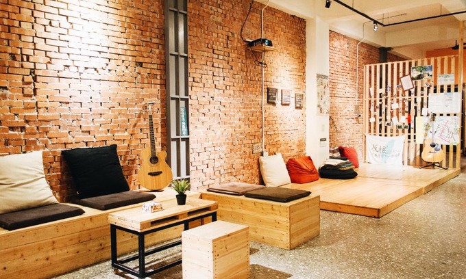 Longjing Hostel | 62巷背包客棧 Lane62 Hostel