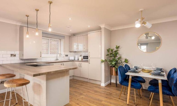Ayr Apartment | 64 m² Apartment ∙ 3 bedrooms ∙ 6 guests