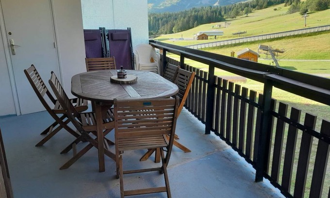 Saint-Etienne-en-Devoluy Apartment | 65 m² Apartment ∙ 3 bedrooms ∙ 10 guests