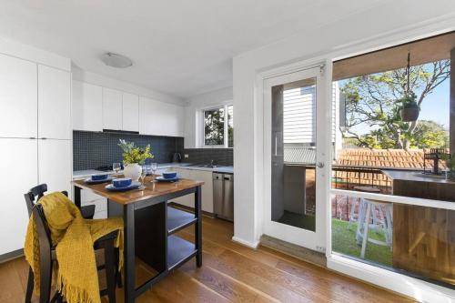 Elwood Apartment | 65 m² Apartment ∙ 2 bedrooms ∙ 5 guests