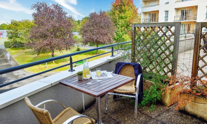 Montlucon Apartment | 65 m² Apartment ∙ 2 bedrooms ∙ 4 guests