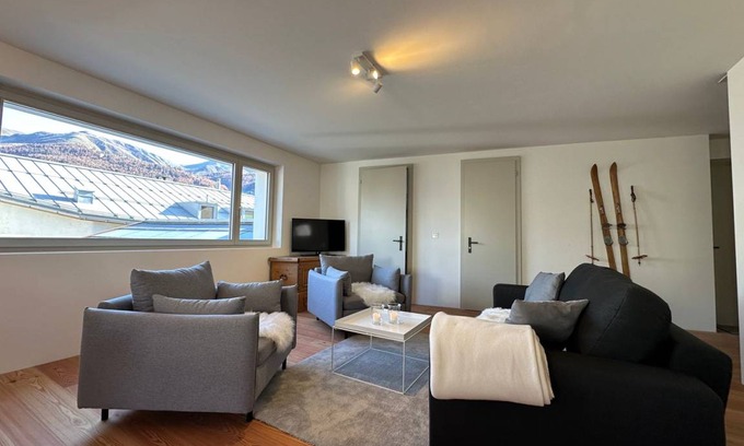 Zuoz Apartment | 67 m² Apartment ∙ 2 bedrooms ∙ 6 guests