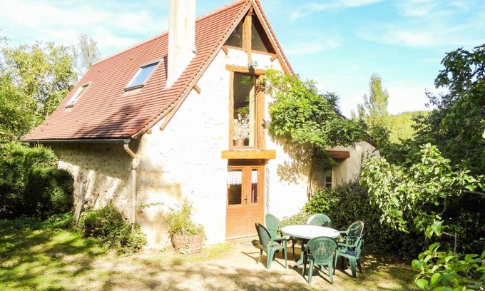 Saint-Cirq-Lapopie House | 68 m² Gîte ∙ 2 bedrooms ∙ 4 guests