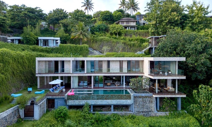 Praya Barat Villa | 7-Bedroom Luxury Pool Residence, Selong Belanak Ocean View, Selong Selo Resort