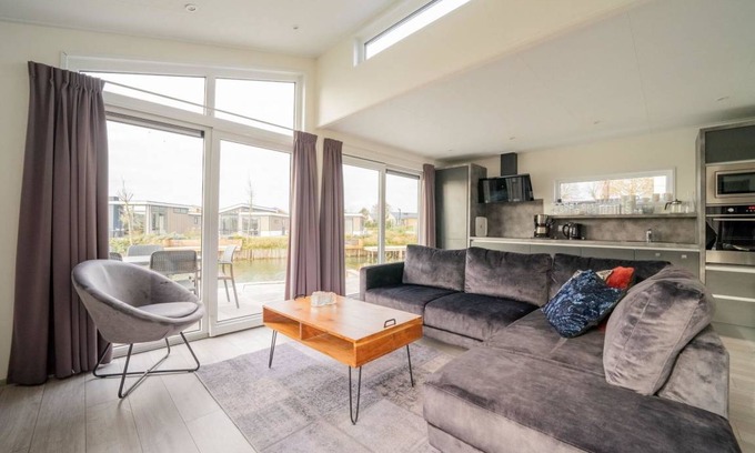Linden Other | 70 m² Accommodation ∙ 3 bedrooms ∙ 6 guests