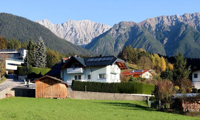 Imst Apartment | 70 m² Apartment ∙ 2 bedrooms ∙ 4 guests