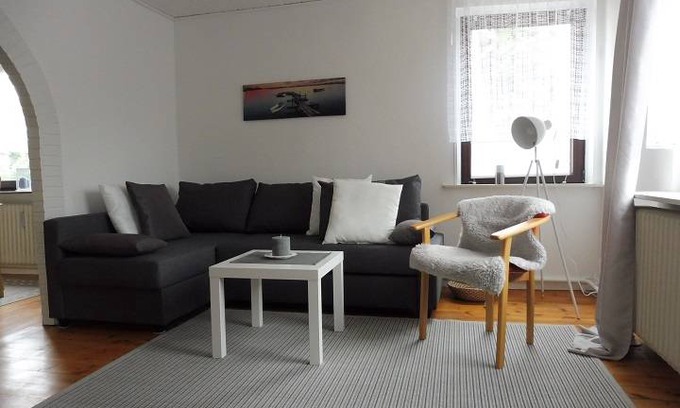 Wesselburen Apartment | 70 m² Apartment ∙ 2 bedrooms ∙ 4 guests