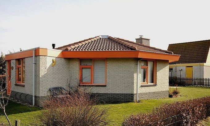 Julianadorp aan zee House | 70 m² Bungalow ∙ 3 bedrooms ∙ 6 guests