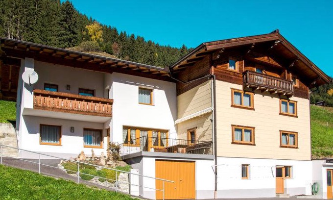 Kappl House | 70 m² Farmhouse ∙ 2 bedrooms ∙ 6 guests