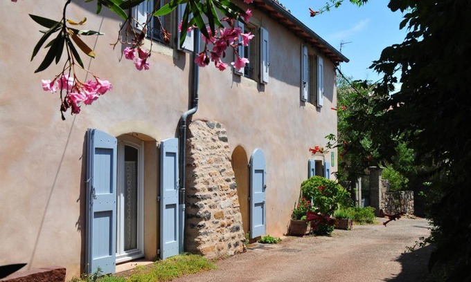 Octon House | 70 m² Gîte ∙ 2 bedrooms ∙ 4 guests