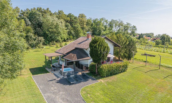 Tisina House | 70 m² House ∙ 2 bedrooms ∙ 5 guests