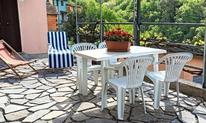 Avegno House | 70 m² House ∙ 2 bedrooms ∙ 6 guests