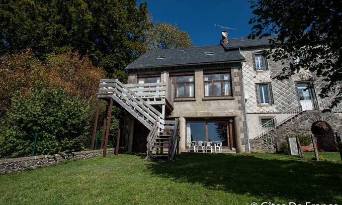 Espinchal House | 71 m² Gîte ∙ 3 bedrooms ∙ 5 guests
