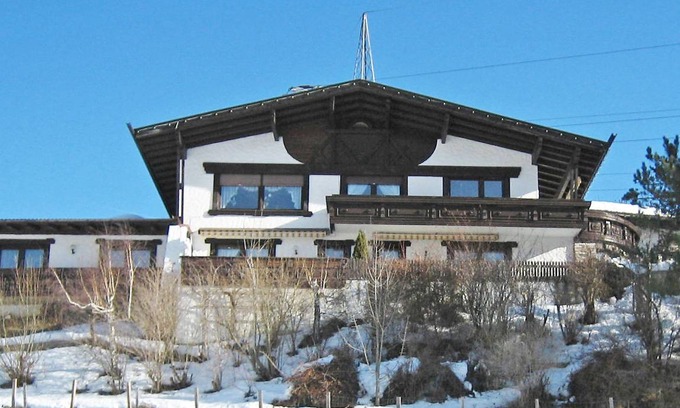 Pfons Apartment | 72 m² Apartment ∙ 1 bedroom ∙ 5 guests