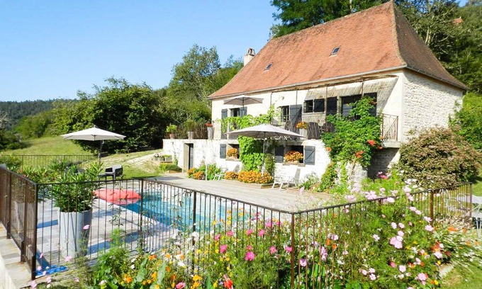 Sauliac-sur-Cele House | 72 m² Gîte ∙ 2 bedrooms ∙ 4 guests