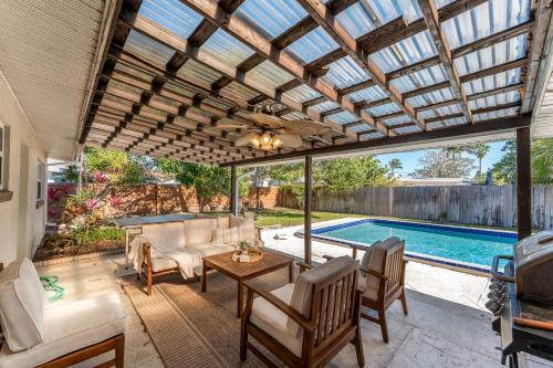 Cocoa Isles House | 721 Java Rd