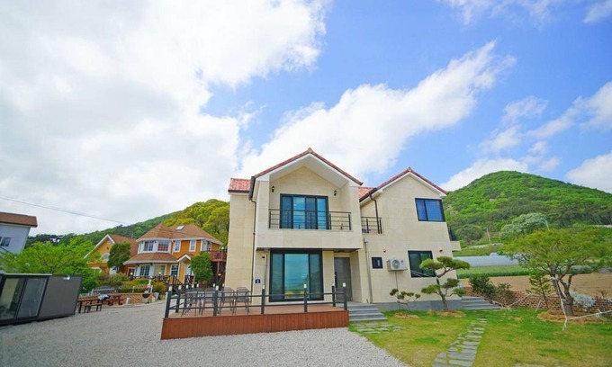 Buan House | 727 m² Motel ∙ 8 guests