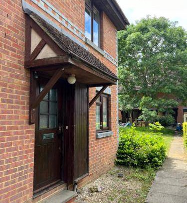 Guildford Apartment | 73 m² Apartment ∙ 2 bedrooms ∙ 6 guests