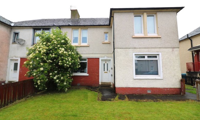 Bellshill Apartment | 75 m² Apartment ∙ 3 bedrooms ∙ 5 guests