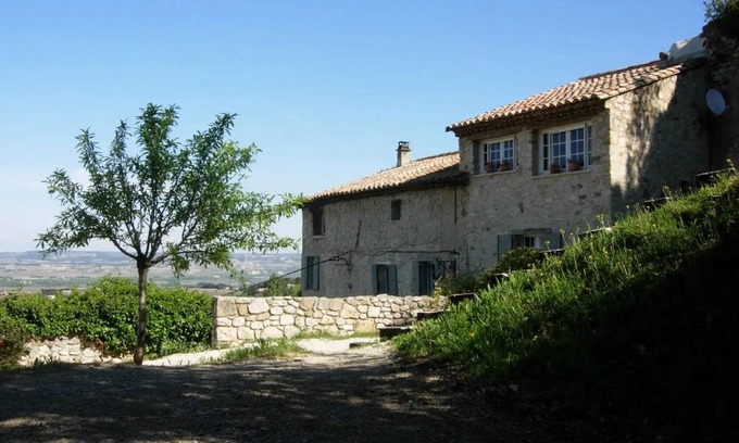 Gigondas House | 75 m² House ∙ 2 bedrooms ∙ 4 guests