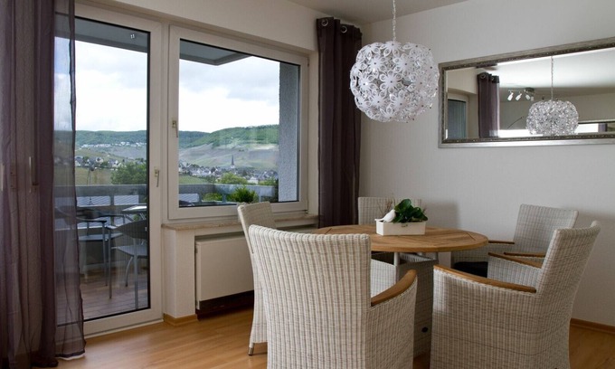Andel Condo | 76 sqm Large apartment with balcony and panoramic views over Bernkastel