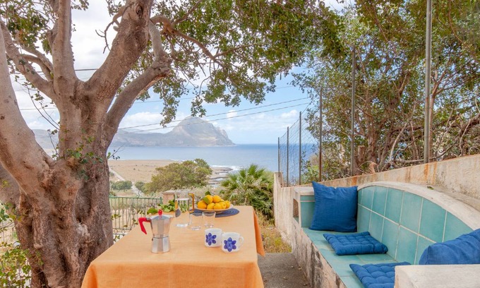 Macari House | 77 m² House ∙ 2 bedrooms ∙ 5 guests