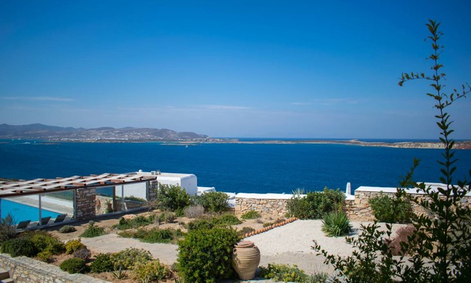 Nea Cryssi Akti Villa | 78 m² Villa ∙ 2 bedrooms ∙ 4 guests