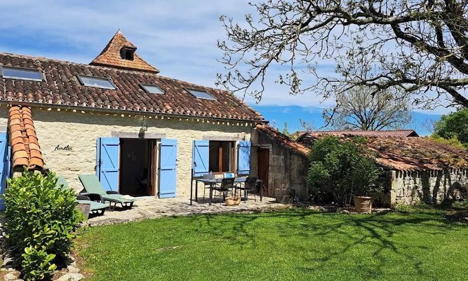 Mauroux House | 79 m² House ∙ 2 bedrooms ∙ 3 guests