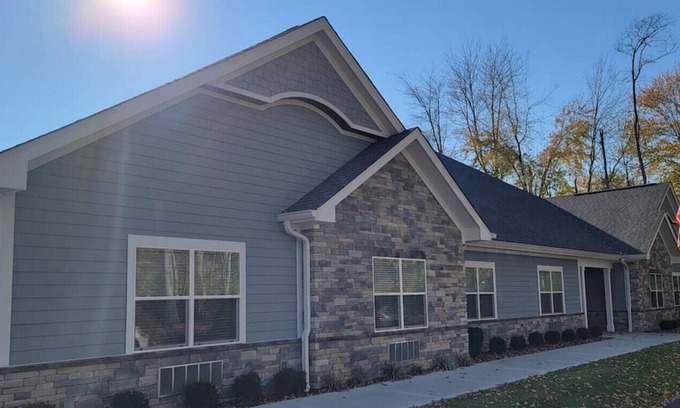 Otterbien Home House | 7901 State Route 48 · 10 Master Suite Bedrooms, Event Space, Sleeps 20+