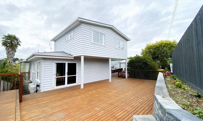 Browns Bay House | 7BR 3BH Beach Escape. 2 min to Browns Bay Beach
