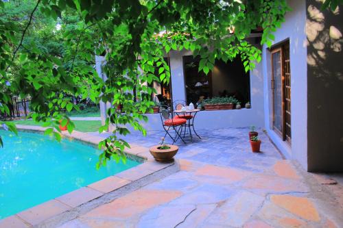 Northcliff House | 8 at Norman Crescent