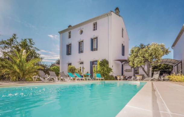 Capendu House | 8 bedroom accommodation in Capendu