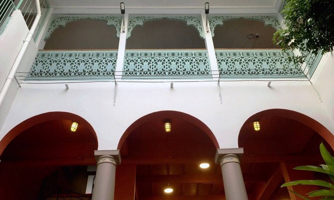 Chan Kasem Bed & Breakfast | 8 Pax. Self-Serviced @ Art & Tiles Gallery