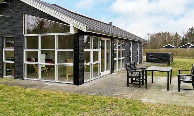 Hou House | 8 person holiday home in Hals-By Traum