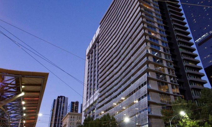 Melbourne Central Business District Apartment | 80 m² Apartment ∙ 2 bedrooms ∙ 4 guests