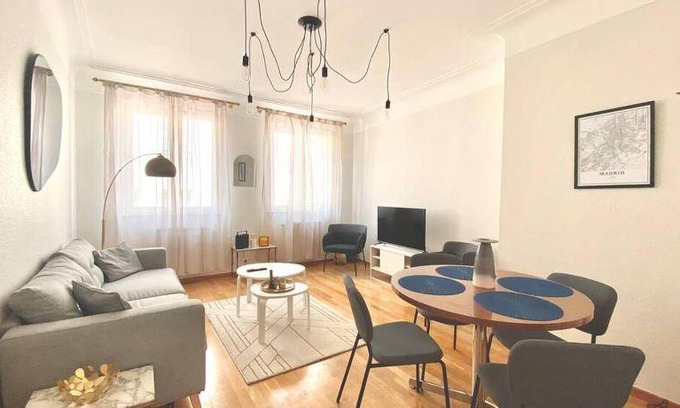 Ville Haute Apartment | 80 m² Apartment ∙ 2 bedrooms ∙ 4 guests