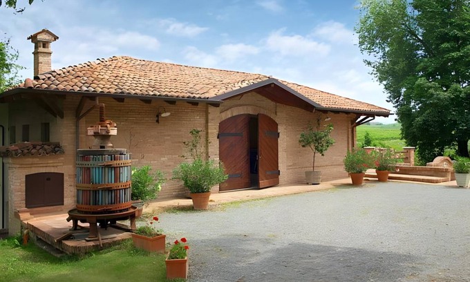 Nizza Monferrato House | 80 m² Farmhouse ∙ 4 guests