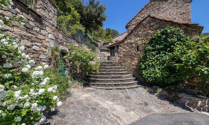 Saint-Julien House | 80 m² Gîte ∙ 3 bedrooms ∙ 5 guests