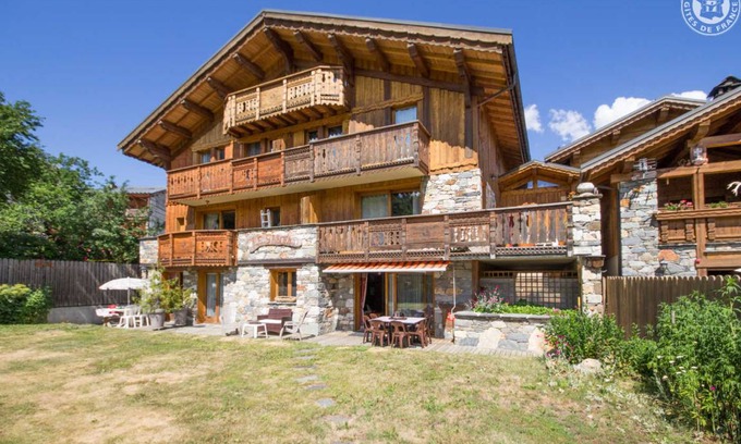 Montchavin House | 80 m² Gîte ∙ 3 bedrooms ∙ 8 guests