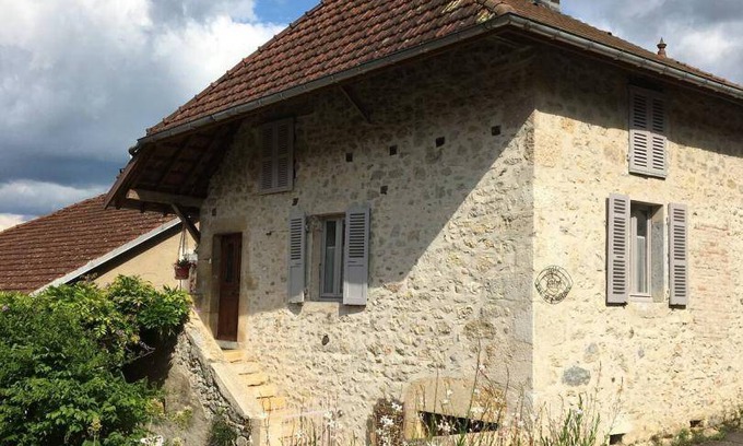 Pollieu House | 80 m² Gîte ∙ 3 bedrooms ∙ 6 guests