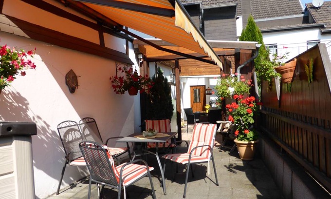 Nideggen House | 80 m² House ∙ 2 bedrooms ∙ 5 guests