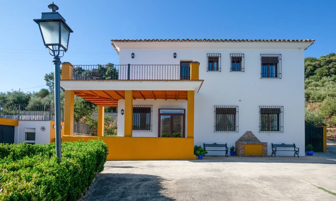 Carcabuey House | 80 m² House ∙ 5 bedrooms ∙ 11 guests