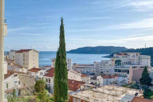 Becici Apartment | 82 m² Apartment ∙ 2 bedrooms ∙ 4 guests