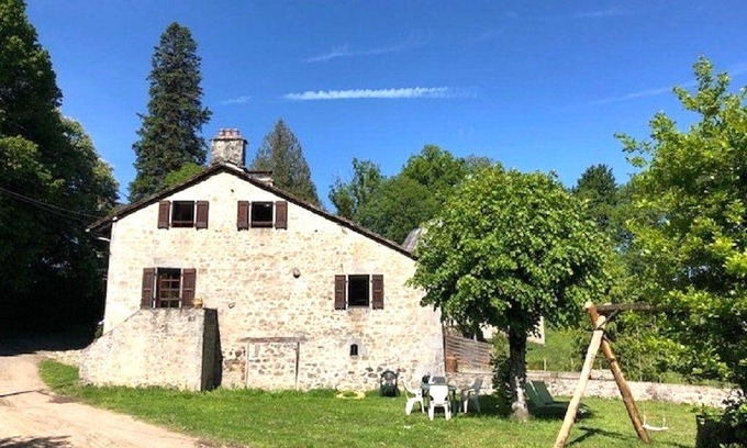 Roumegoux House | 82 m² House ∙ 2 bedrooms ∙ 5 guests