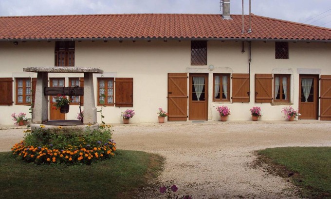 Saint-Etienne-du-Bois House | 84 m² Gîte ∙ 3 bedrooms ∙ 6 guests
