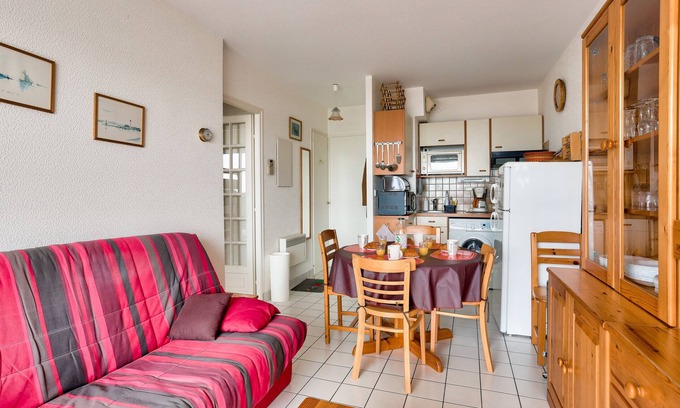 Erquy Apartment | 85 m from the beach – 2 adults and 2 children